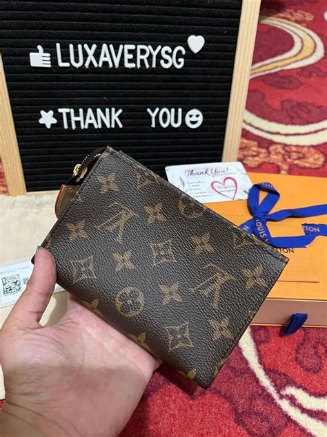 louis vuitton toiletry 15.